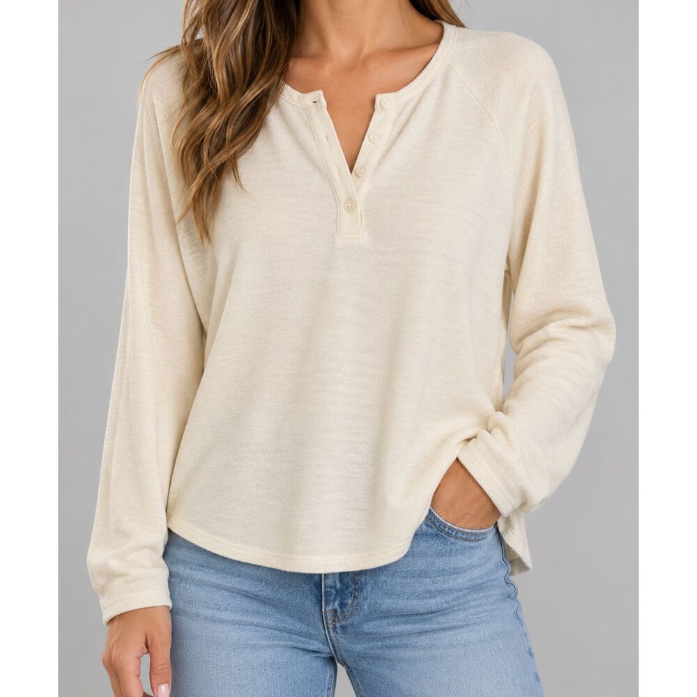 Aamikast Cream Henley Top Women’s S Long Sleeve Soft Knit NWT Minimalist
